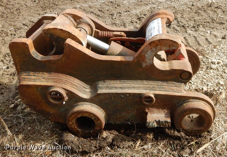 image for item DL2625 Excavator quick coupler