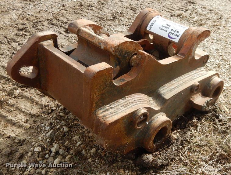 image for item DL2625 Excavator quick coupler