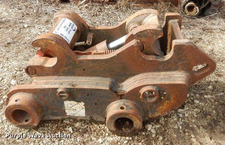 image for item DL2625 Excavator quick coupler