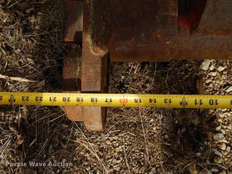 image for item DL2625 Excavator quick coupler