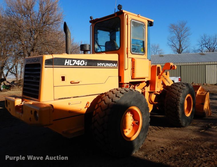 image for item EF9683 1998 Hyundai HL740-3  wheel loader