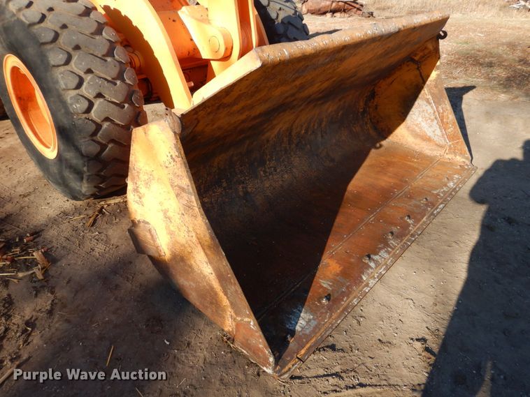 image for item EF9683 1998 Hyundai HL740-3  wheel loader