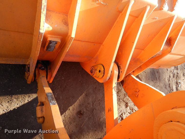 image for item EF9683 1998 Hyundai HL740-3  wheel loader