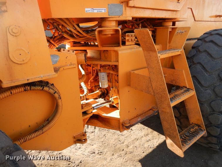 image for item EF9683 1998 Hyundai HL740-3  wheel loader