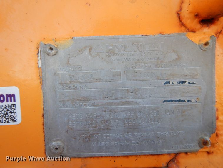 image for item EF9683 1998 Hyundai HL740-3  wheel loader