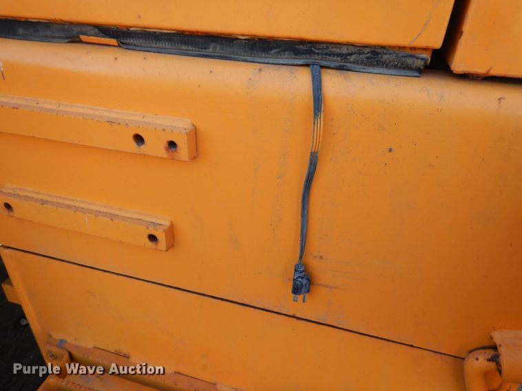 image for item EF9683 1998 Hyundai HL740-3  wheel loader