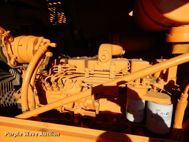 image for item EF9683 1998 Hyundai HL740-3  wheel loader