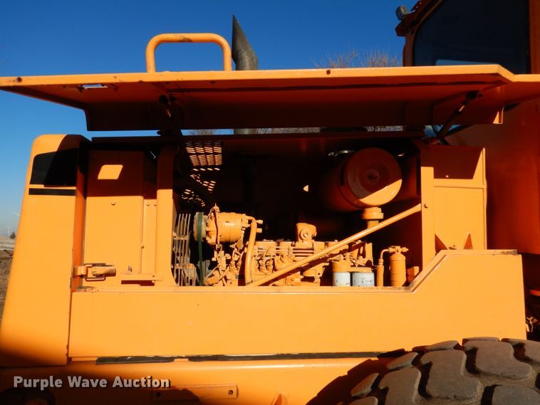 image for item EF9683 1998 Hyundai HL740-3  wheel loader