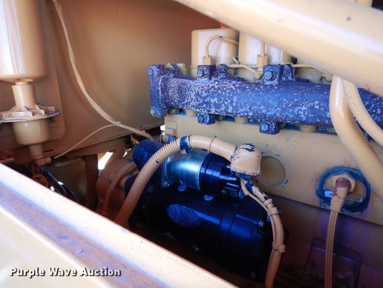 image for item EF9683 1998 Hyundai HL740-3  wheel loader