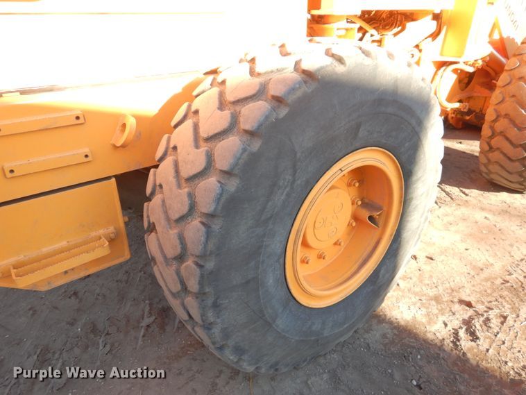 image for item EF9683 1998 Hyundai HL740-3  wheel loader