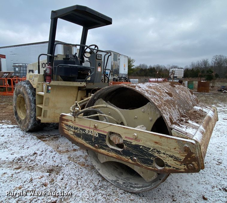 image for item EL9690 1993 Ingersoll Rand SD100D Pro Pac  single drum vibratory roller
