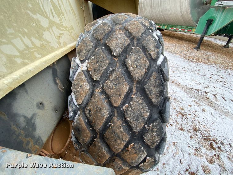 image for item EL9690 1993 Ingersoll Rand SD100D Pro Pac  single drum vibratory roller