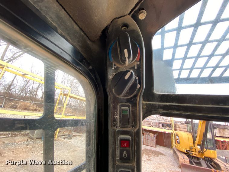 image for item EL9724 2009 Case 450  skid steer loader