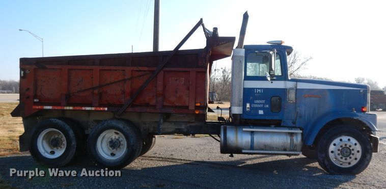 image for item GK9656 1987 International  dump truck