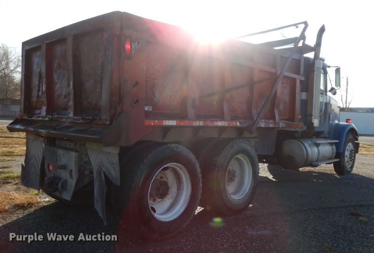 image for item GK9656 1987 International  dump truck