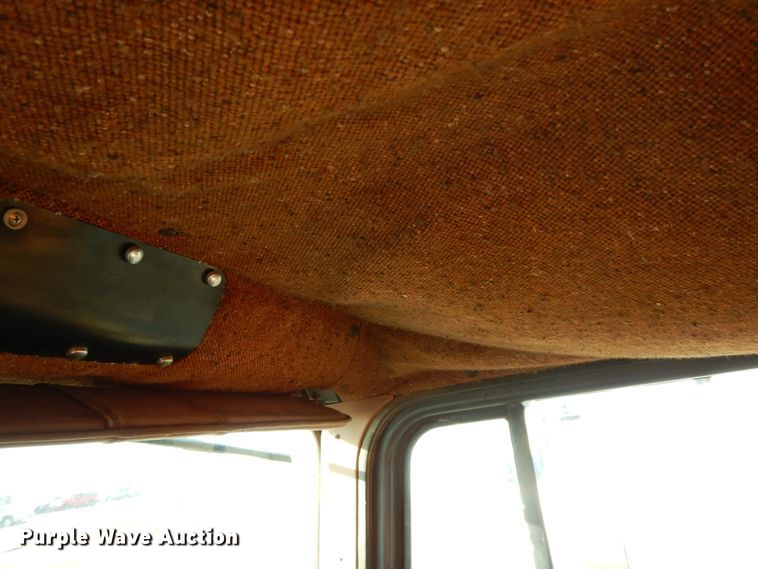 image for item GK9656 1987 International  dump truck