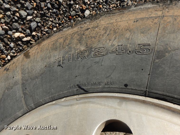 image for item GK9656 1987 International  dump truck