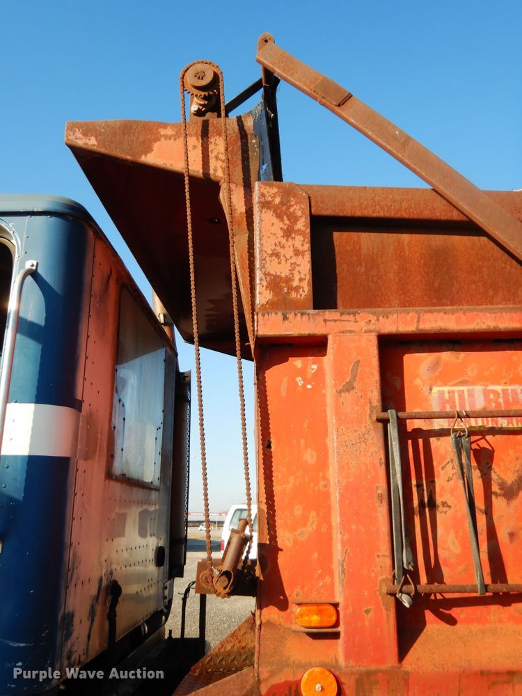 image for item GK9656 1987 International  dump truck