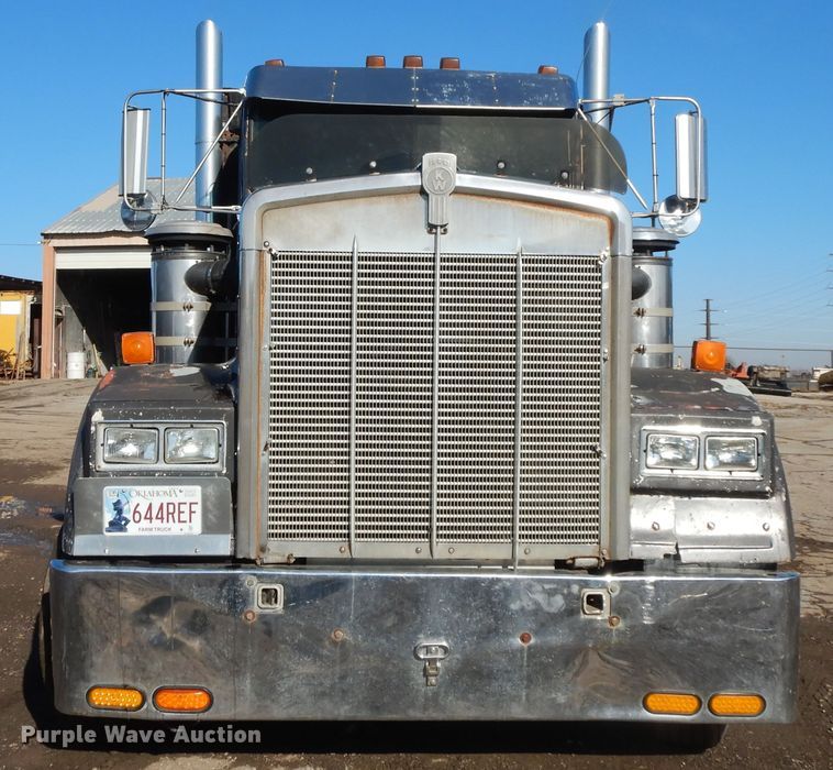 image for item GK9690 1982 Kenworth W900  dump truck