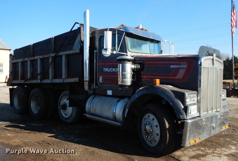 image for item GK9690 1982 Kenworth W900  dump truck