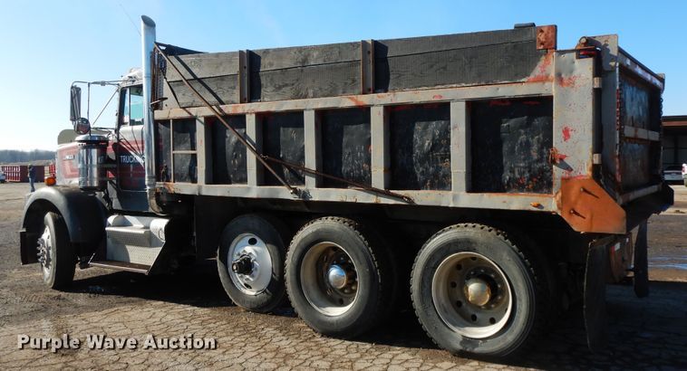 image for item GK9690 1982 Kenworth W900  dump truck