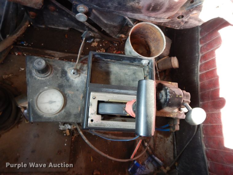 image for item GK9690 1982 Kenworth W900  dump truck