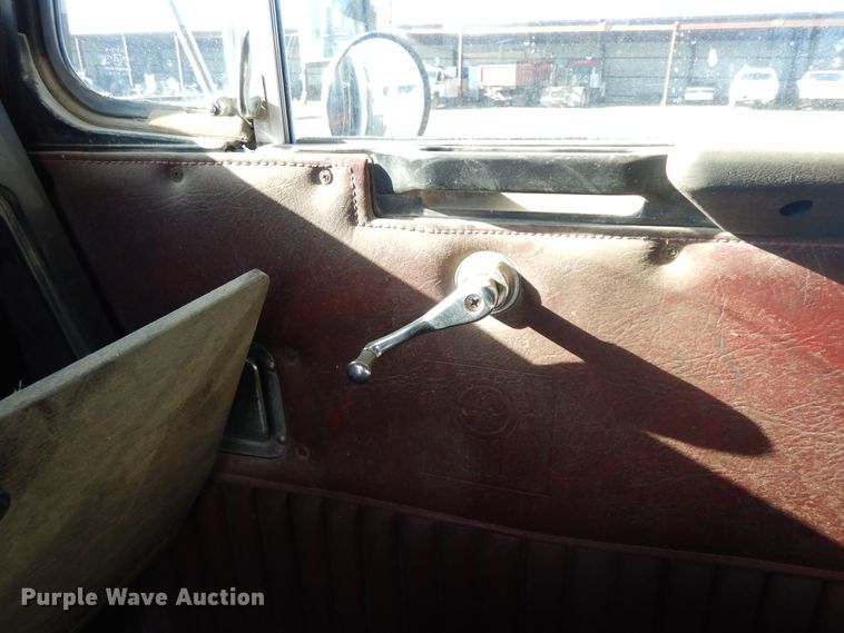 image for item GK9690 1982 Kenworth W900  dump truck