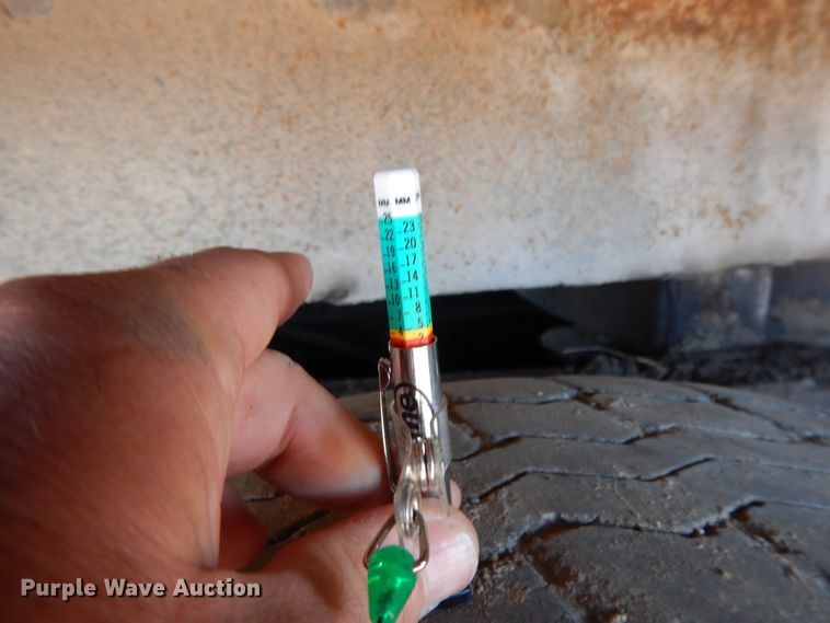 image for item GK9690 1982 Kenworth W900  dump truck