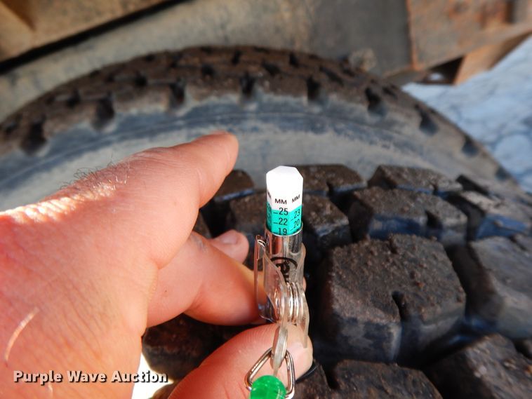 image for item GK9690 1982 Kenworth W900  dump truck