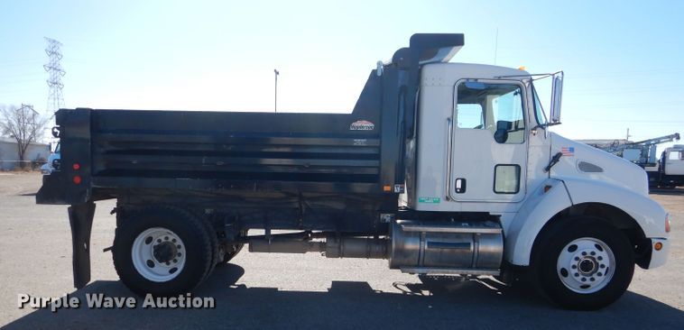 image for item HC9142 2008 Kenworth T300  dump truck