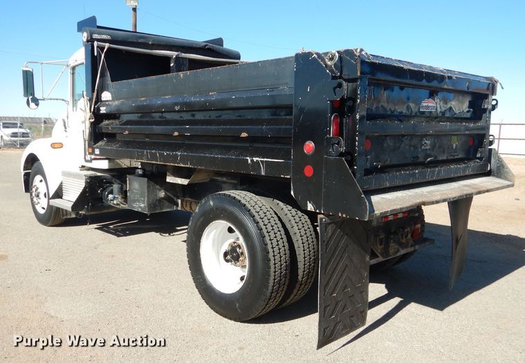 image for item HC9142 2008 Kenworth T300  dump truck