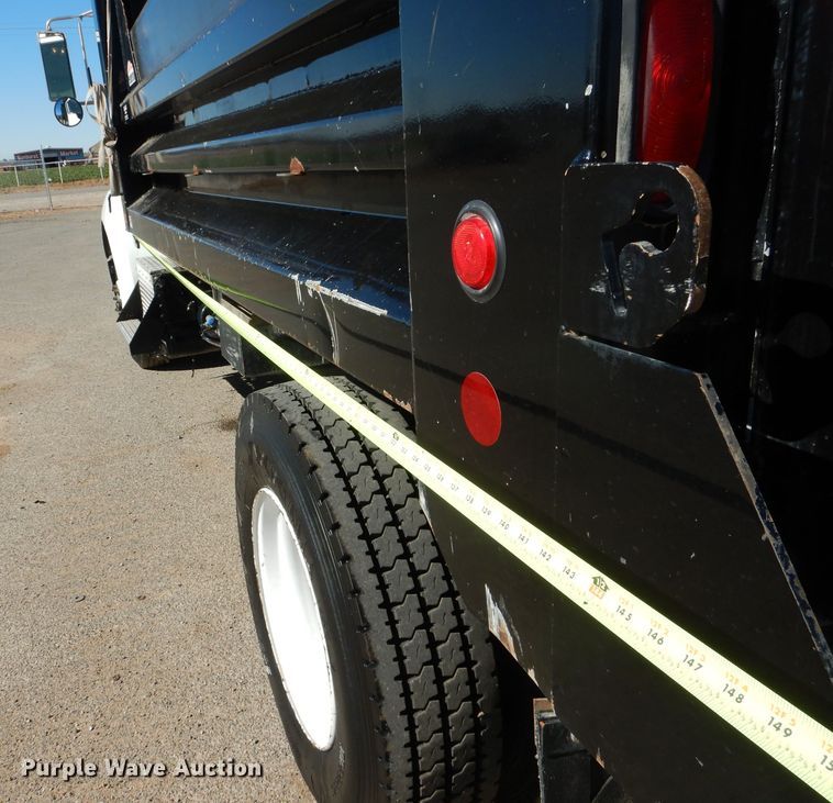 image for item HC9142 2008 Kenworth T300  dump truck