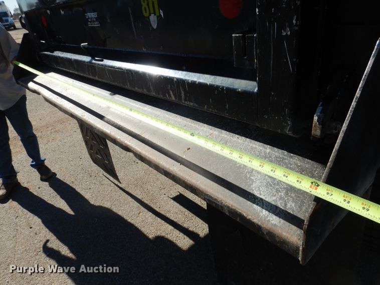 image for item HC9142 2008 Kenworth T300  dump truck