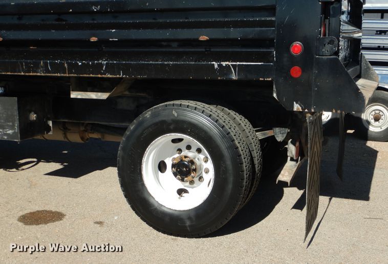 image for item HC9142 2008 Kenworth T300  dump truck