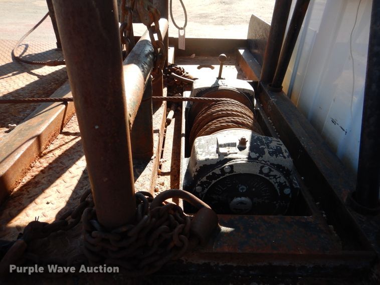 image for item HC9143 2006 Chevrolet C4500  winch truck