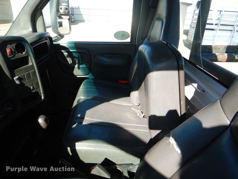 image for item HC9143 2006 Chevrolet C4500  winch truck