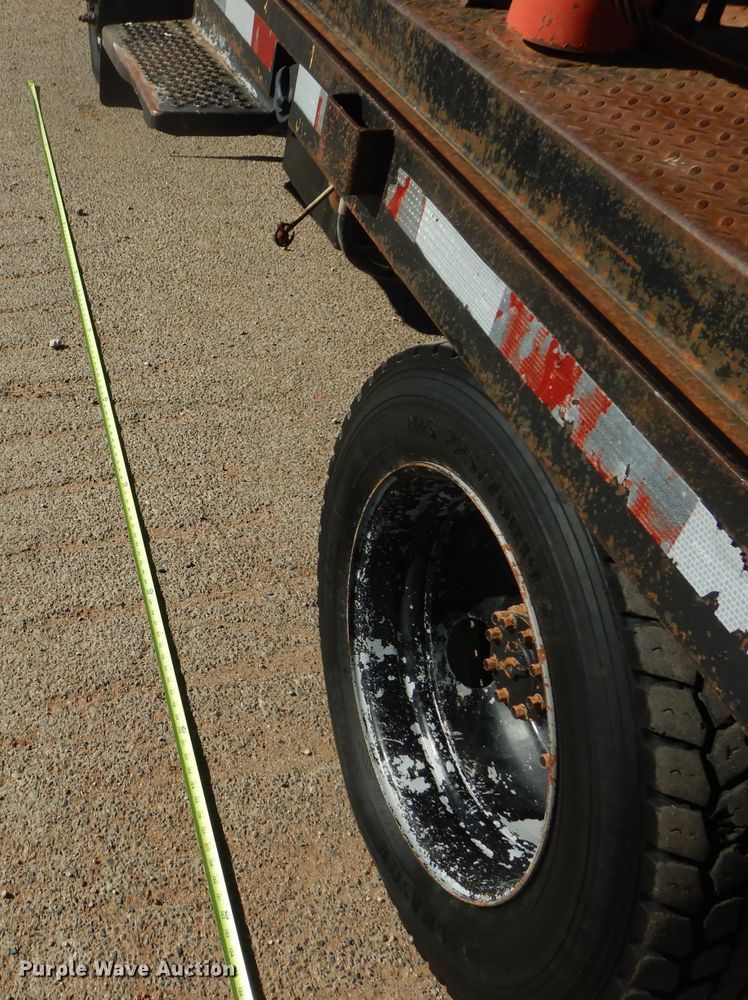 image for item HC9143 2006 Chevrolet C4500  winch truck