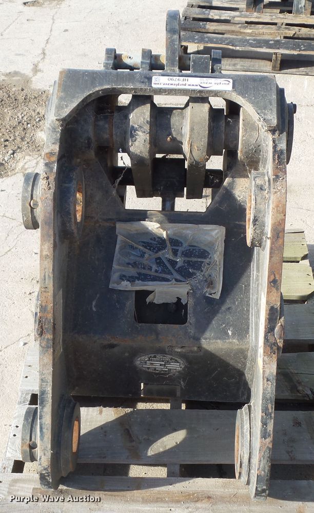 image for item HF9790 Central Fabricators TXC-225 quick coupler