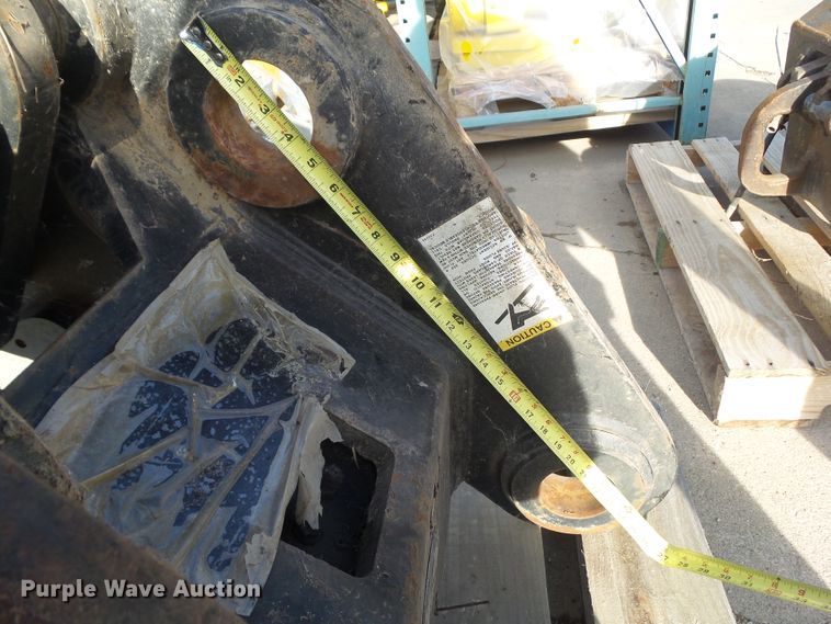 image for item HF9790 Central Fabricators TXC-225 quick coupler