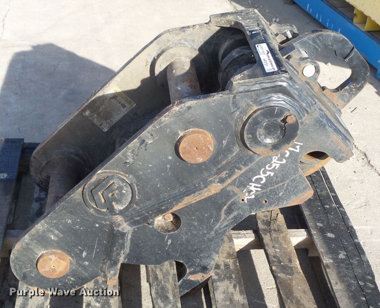 image for item HF9791 Central Fabricators TXC-255 quick coupler