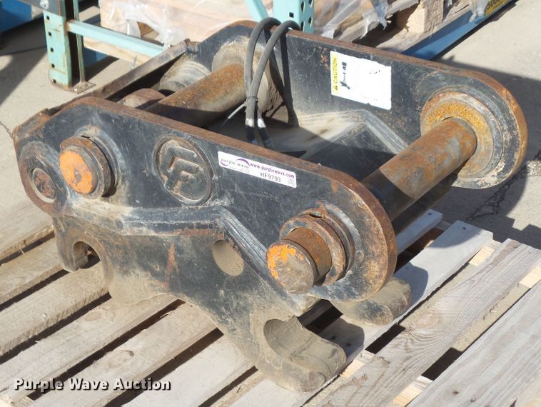 image for item HF9793 Central Fabricators TXC-225 quick coupler