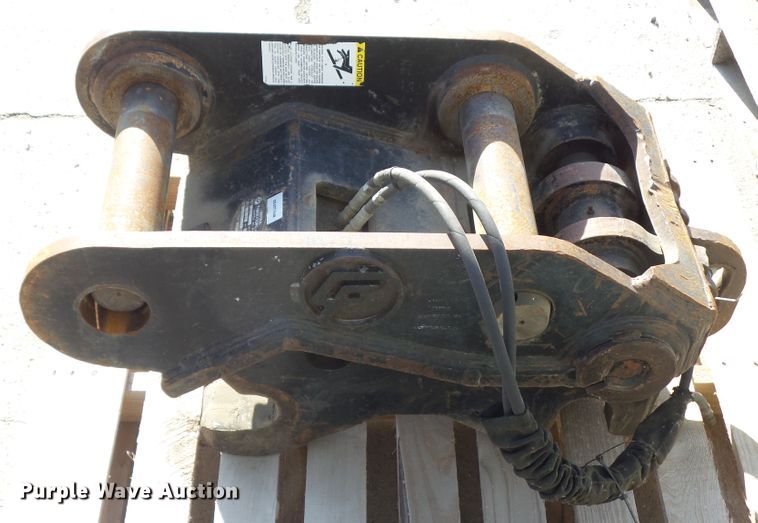 image for item HF9793 Central Fabricators TXC-225 quick coupler