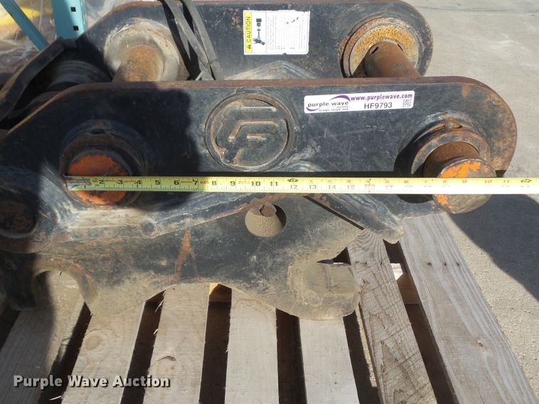 image for item HF9793 Central Fabricators TXC-225 quick coupler