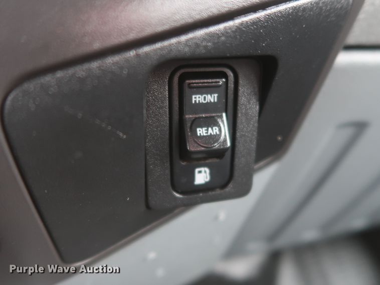 image for item HK9637 2011 Ford F550  SuperCab flatbed treater truck