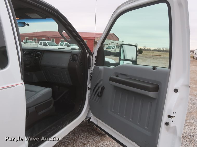 image for item HK9637 2011 Ford F550  SuperCab flatbed treater truck