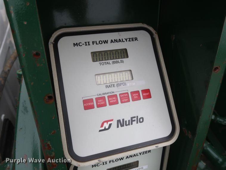 image for item HK9637 2011 Ford F550  SuperCab flatbed treater truck