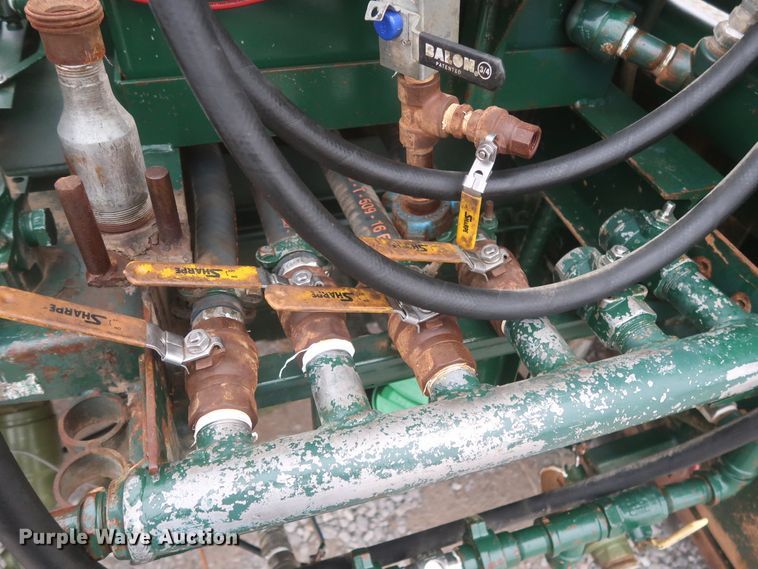 image for item HK9637 2011 Ford F550  SuperCab flatbed treater truck