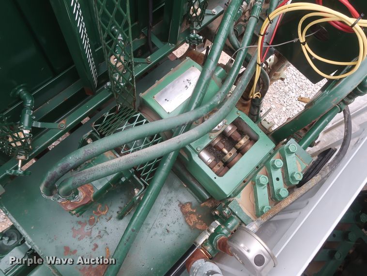 image for item HK9637 2011 Ford F550  SuperCab flatbed treater truck