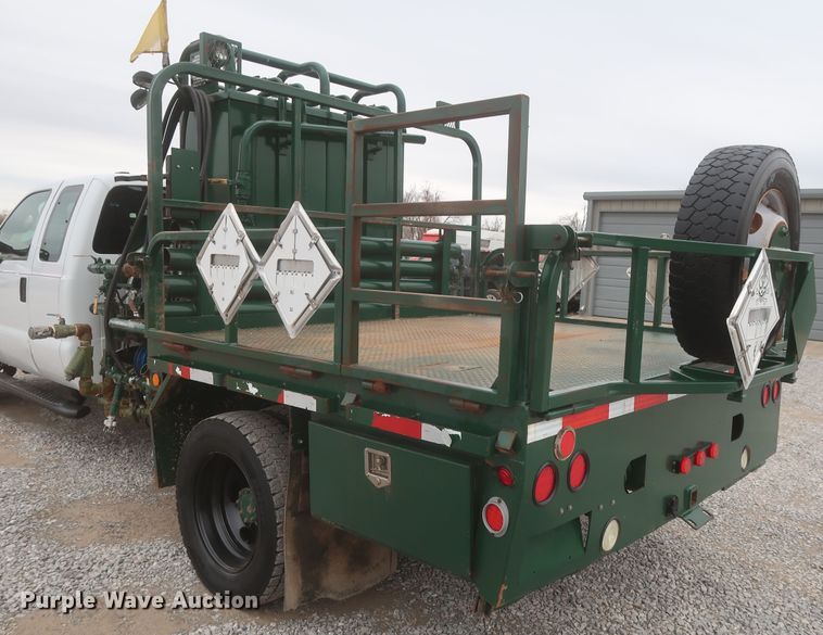 image for item HK9637 2011 Ford F550  SuperCab flatbed treater truck