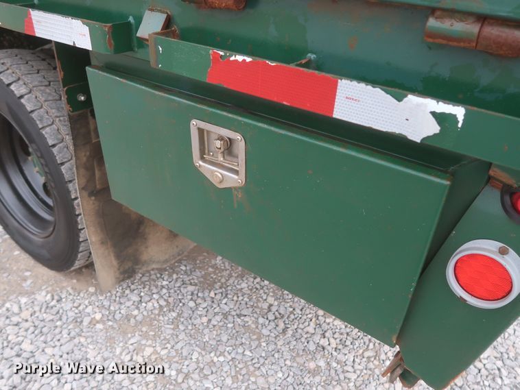 image for item HK9637 2011 Ford F550  SuperCab flatbed treater truck